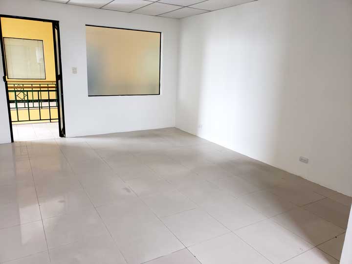 lateral-opuesto-local-9